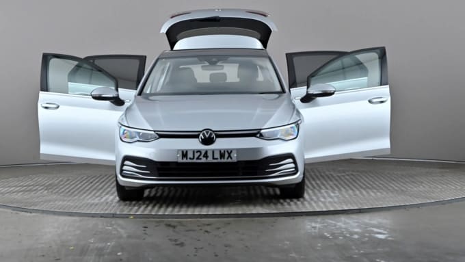 2024 Volkswagen Golf