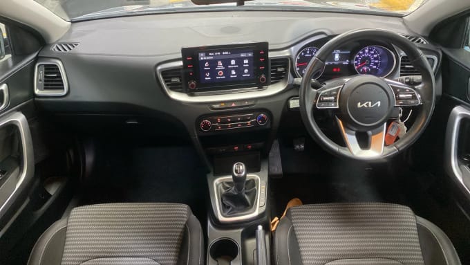 2023 Kia Ceed