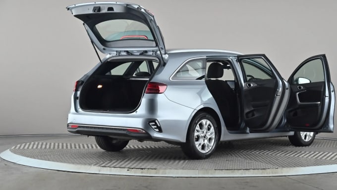 2023 Kia Ceed