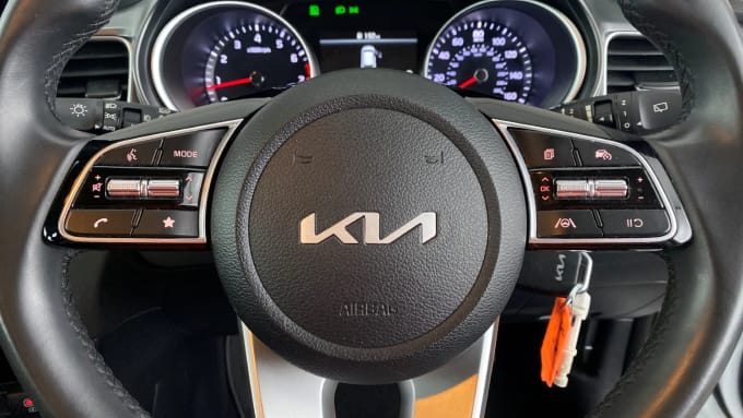2023 Kia Ceed