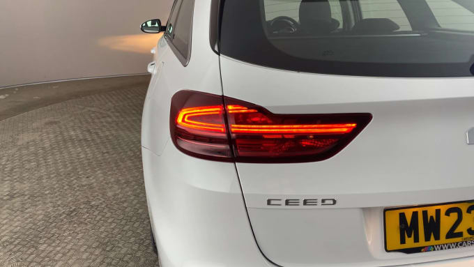 2023 Kia Ceed