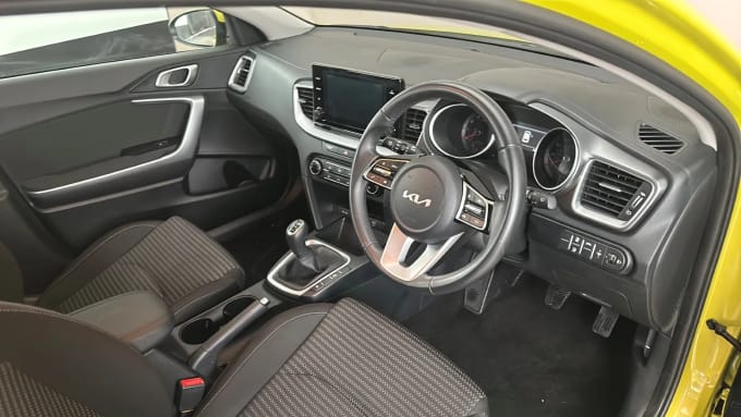 2023 Kia Ceed