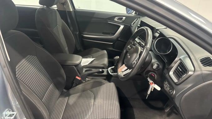 2023 Kia Ceed