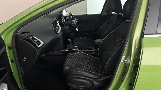 2023 Kia Xceed