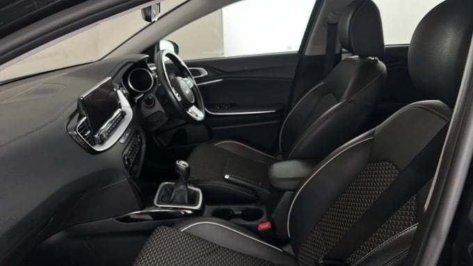 2022 Kia Ceed