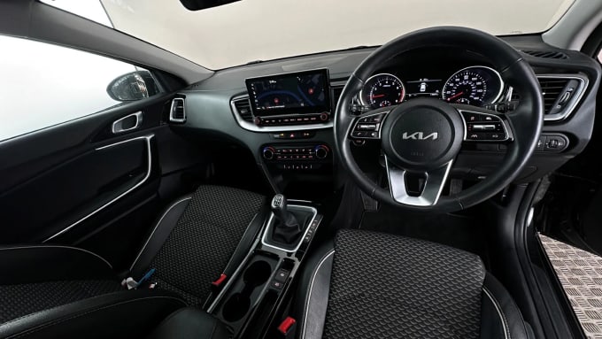 2023 Kia Ceed