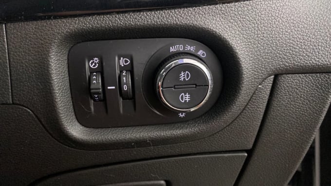 2018 Vauxhall Astra
