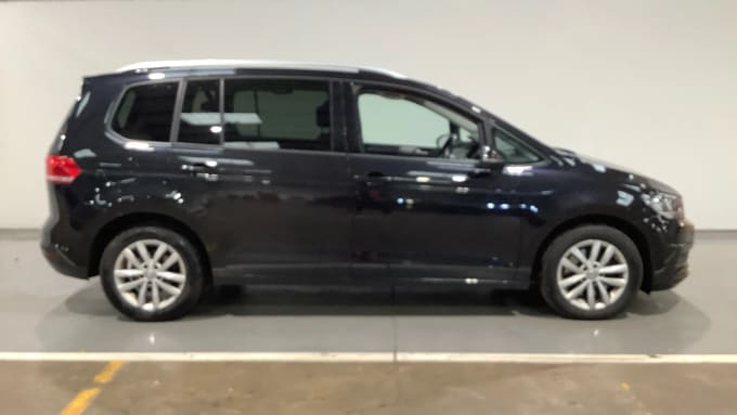 2019 Volkswagen Touran