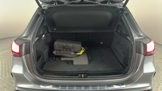 2022 Mercedes-benz Eqa