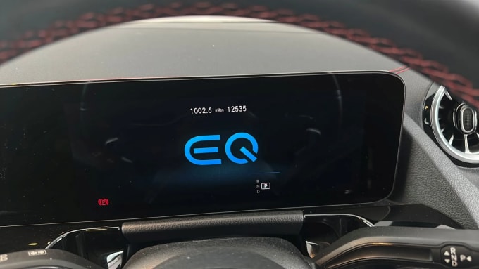 2022 Mercedes-benz Eqa