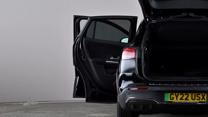 2022 Mercedes-benz Eqa