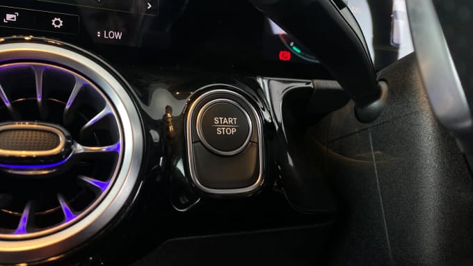 2021 Mercedes-benz Eqa
