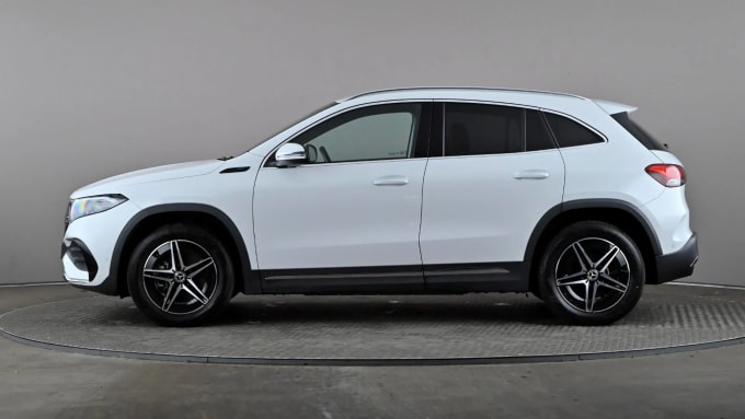 2022 Mercedes-benz Eqa
