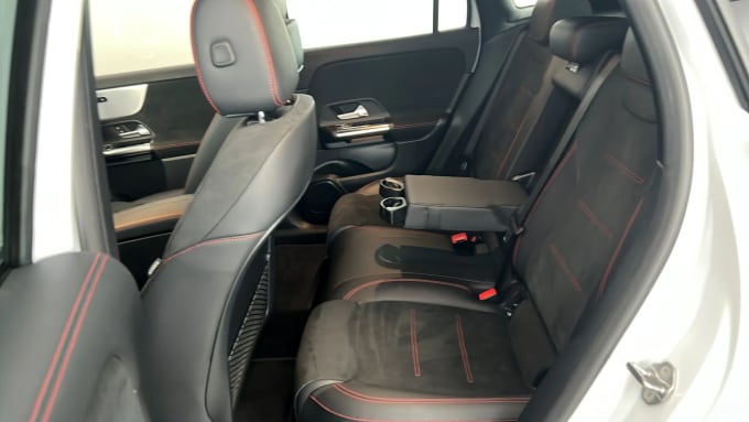 2022 Mercedes-benz Eqa