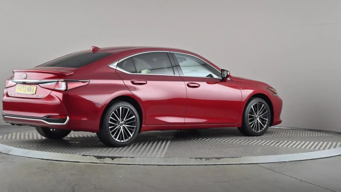 2023 Lexus Es