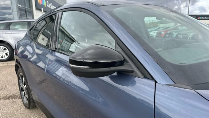 2021 Ford Mustang Mach-e