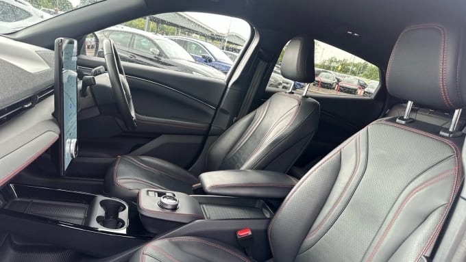 2021 Ford Mustang Mach-e