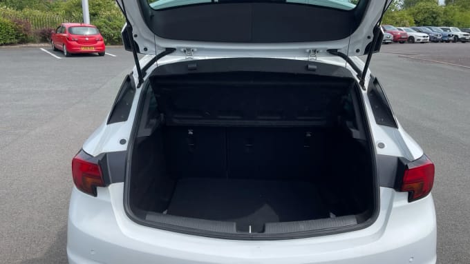 2019 Vauxhall Astra
