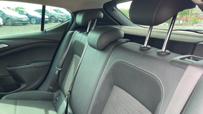 2019 Vauxhall Astra