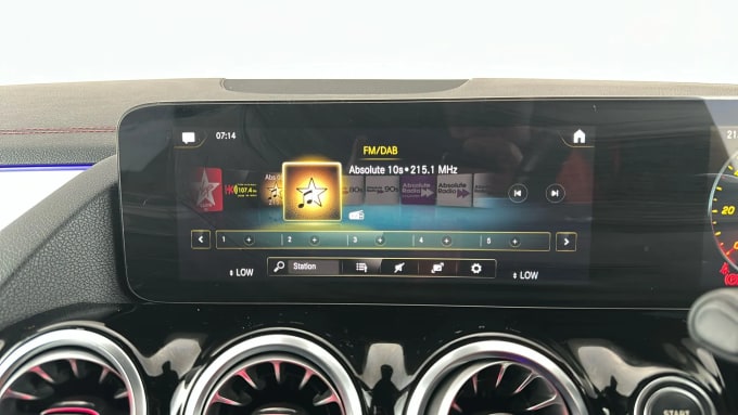 2022 Mercedes-benz Eqa