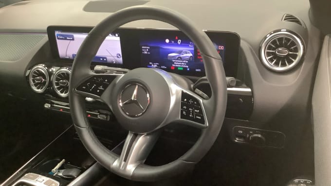 2024 Mercedes-benz Eqa