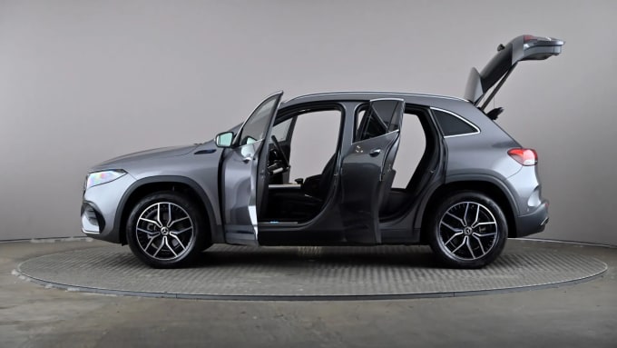 2022 Mercedes-benz Eqa