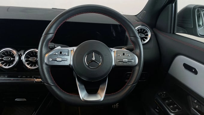 2022 Mercedes-benz Eqa