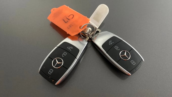 2022 Mercedes-benz Eqa