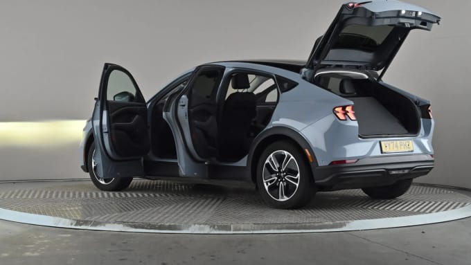2024 Ford Mustang Mach-e