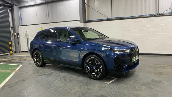 2022 BMW Ix