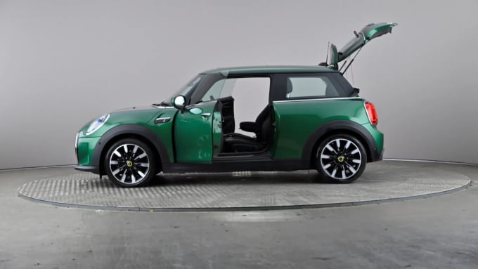 2021 Mini Hatch