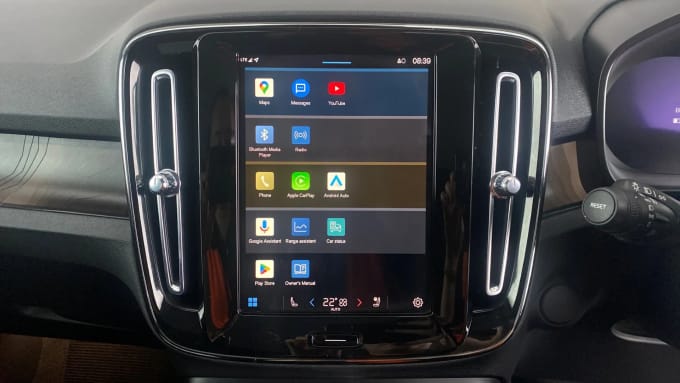 2022 Volvo C40