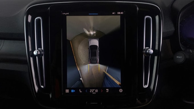 2022 Volvo C40