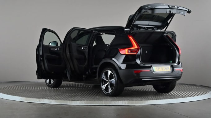 2022 Volvo Xc40