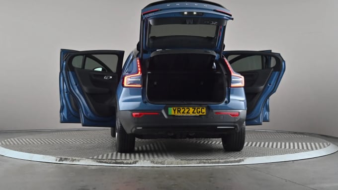 2022 Volvo C40