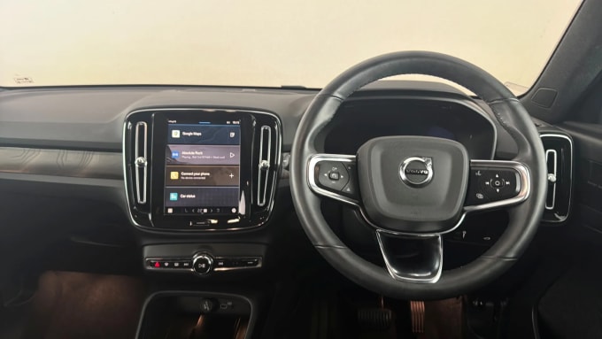 2022 Volvo C40