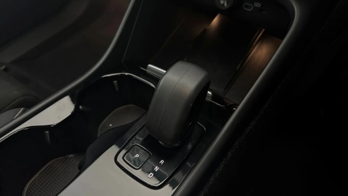 2022 Volvo C40
