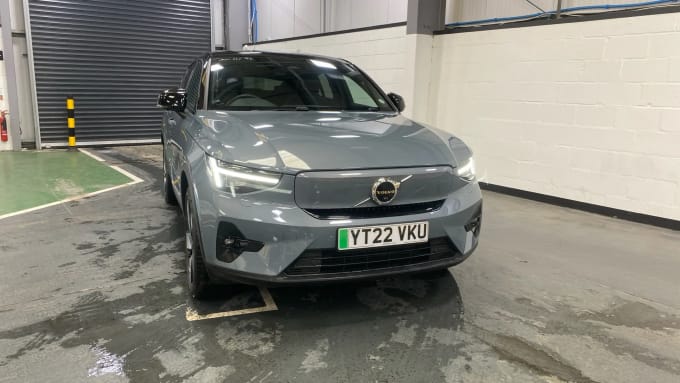 2022 Volvo C40