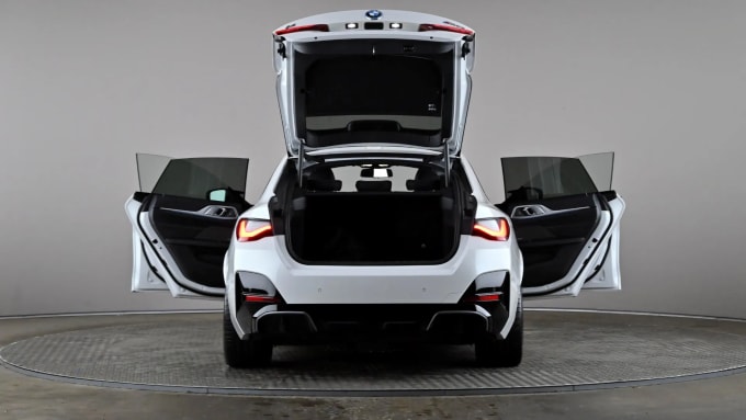 2023 BMW I4