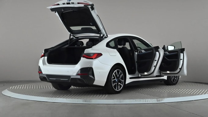 2022 BMW I4