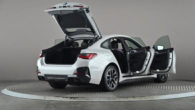 2022 BMW I4