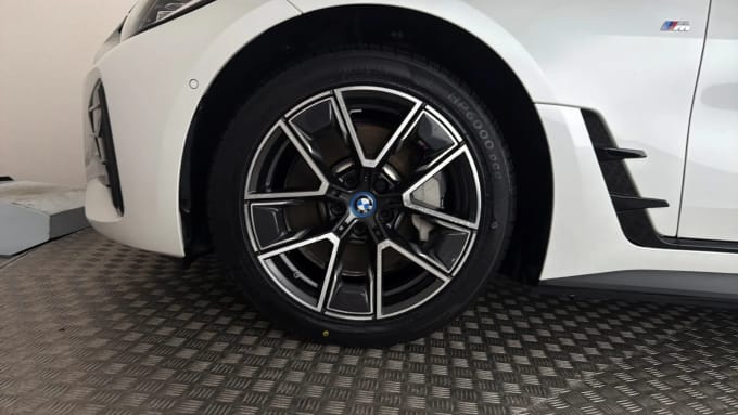 2022 BMW I4