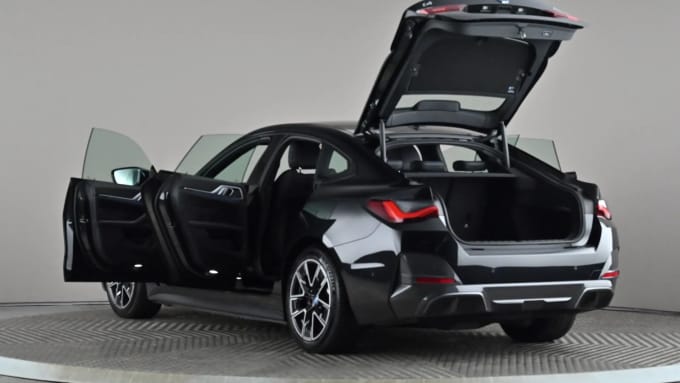 2022 BMW I4
