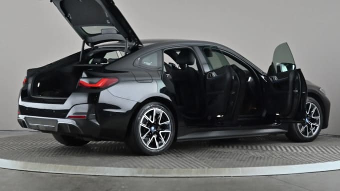 2022 BMW I4