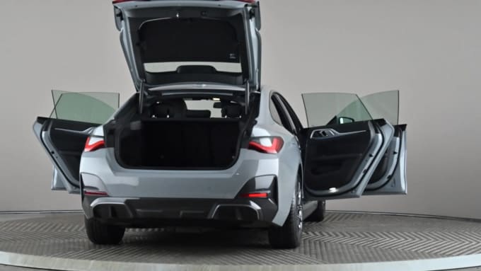 2022 BMW I4