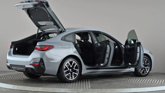 2022 BMW I4