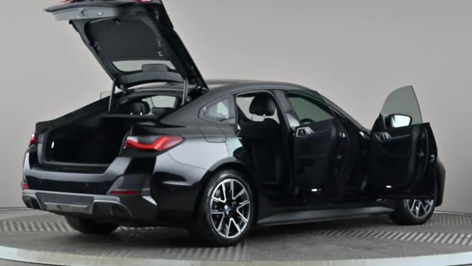 2022 BMW I4