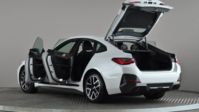 2022 BMW I4