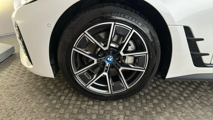 2022 BMW I4