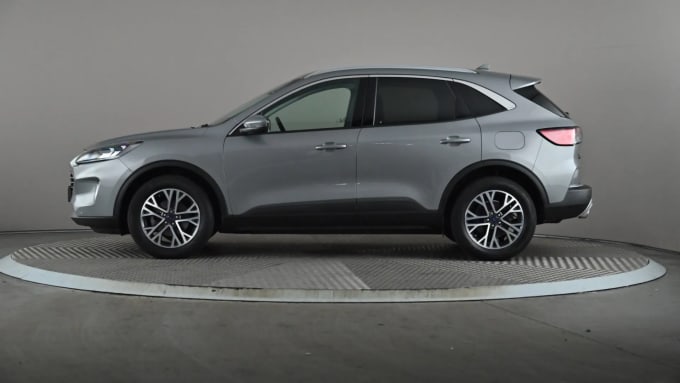 2022 Ford Kuga